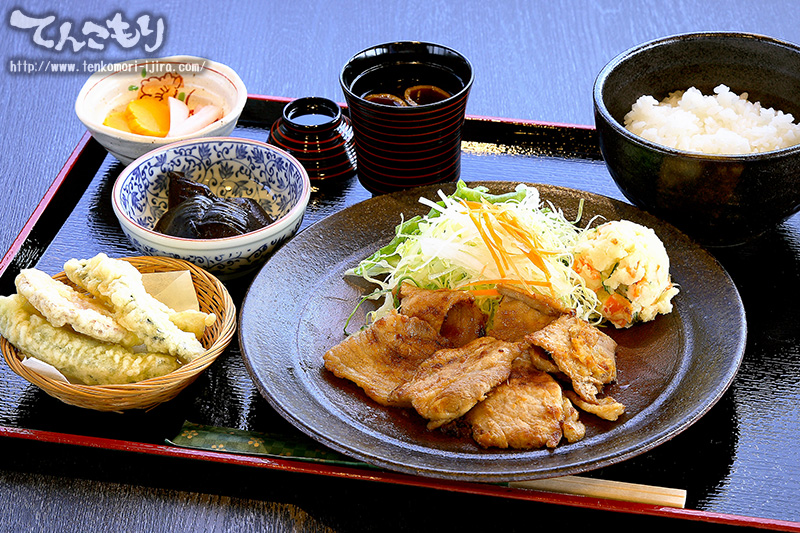 写真_生姜焼き定食